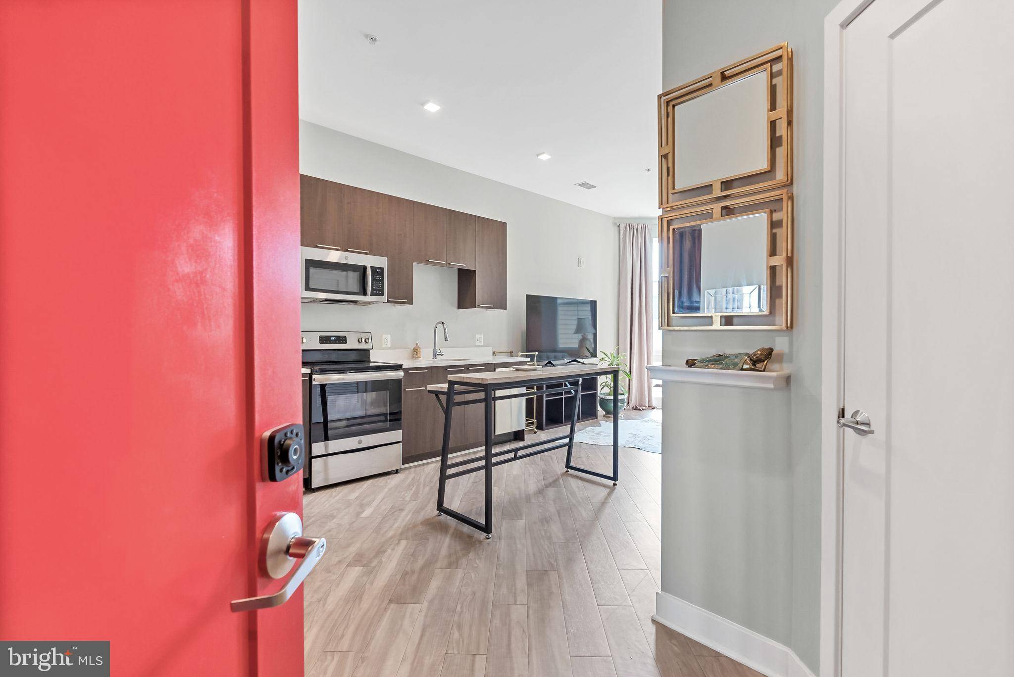 Arlington, VA 22204,989 S BUCHANAN ST #409