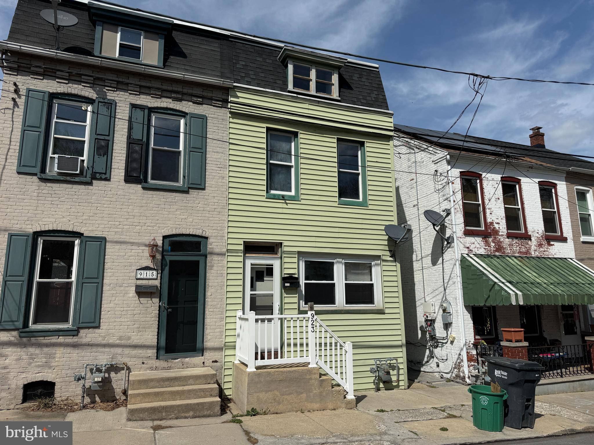 Columbia, PA 17512,923 BLUNSTON ST