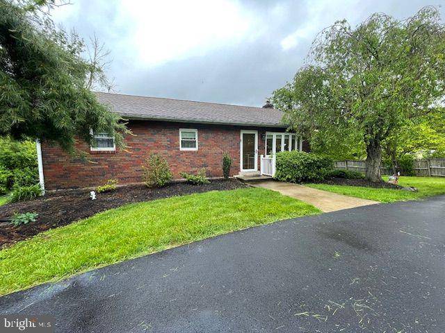 Hellertown, PA 18055,2542 APPLE ST