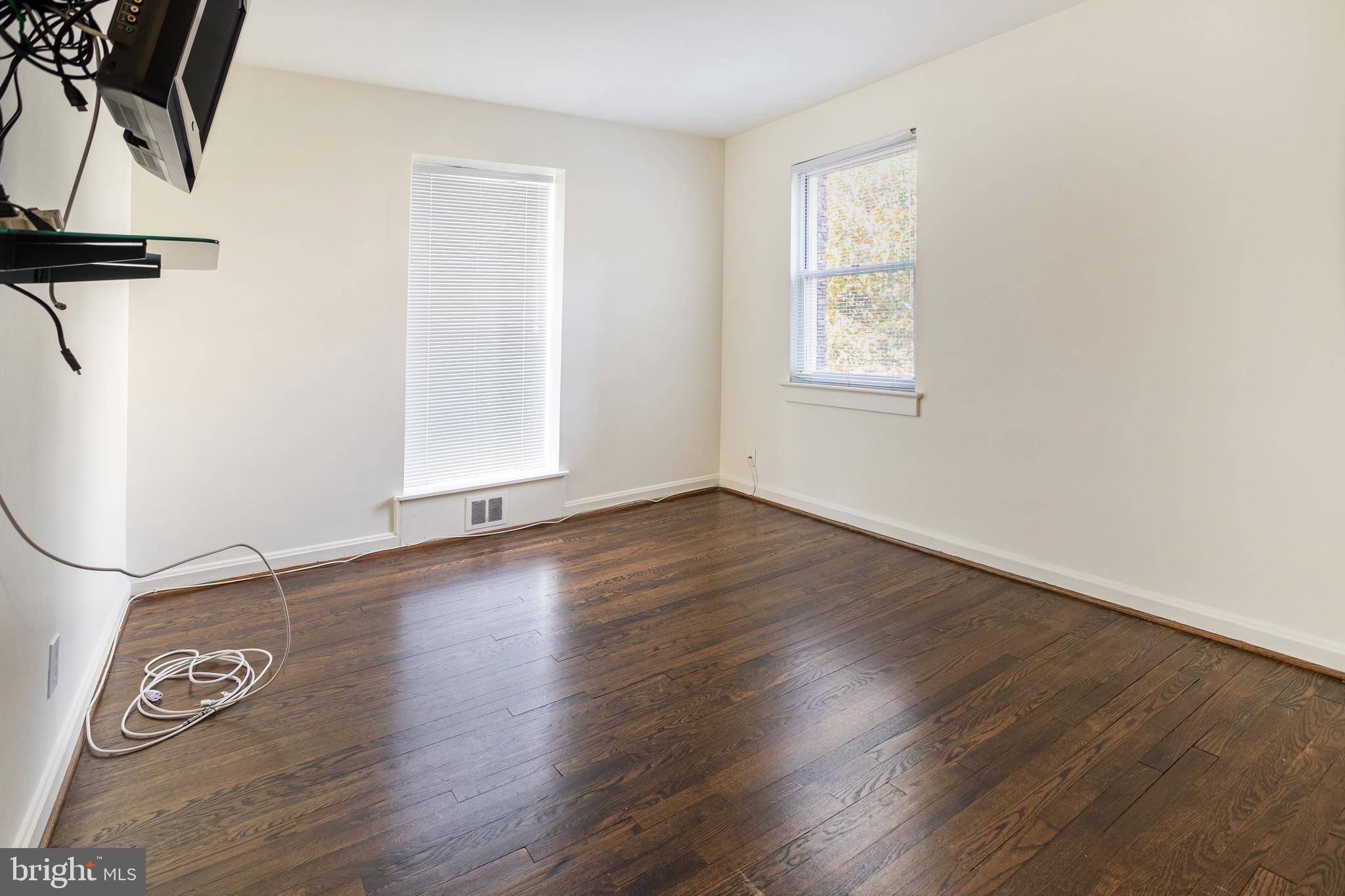 Bethesda, MD 20817,7617 ARNET LN