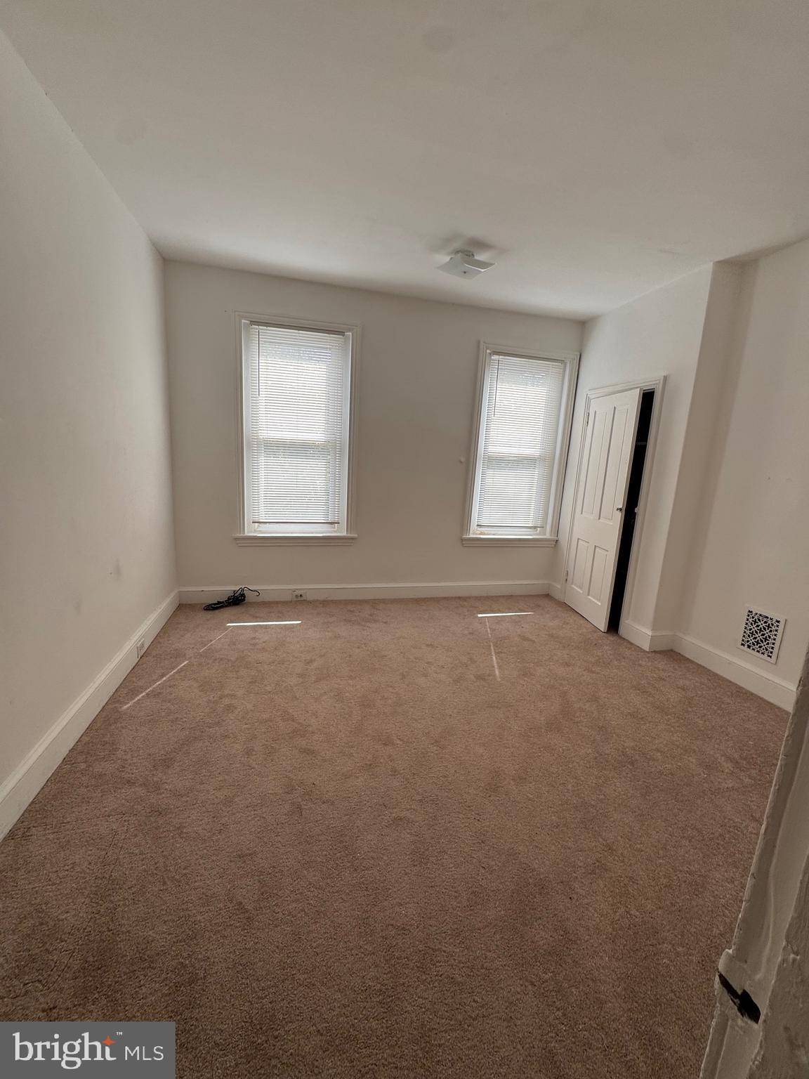 Camden, NJ 08103,423 TRENTON AVE