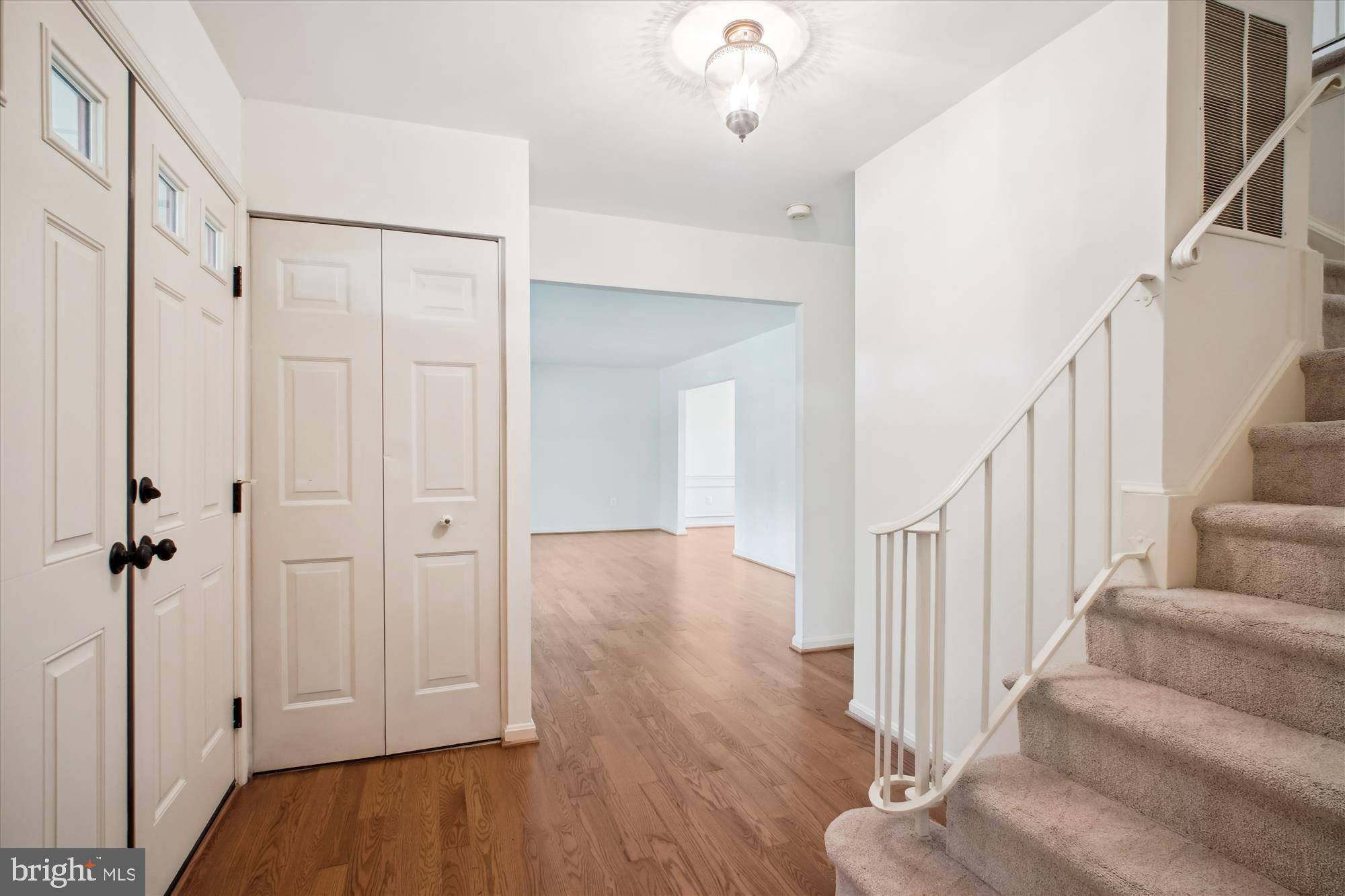 Vienna, VA 22182,1881 COLD CREEK CT