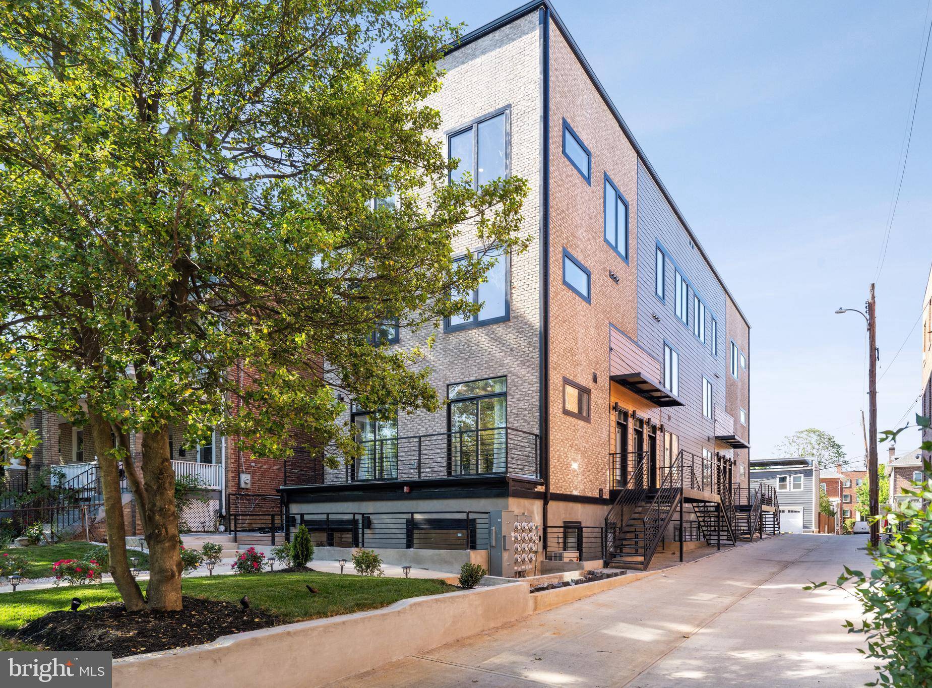 Washington, DC 20011,1307 LONGFELLOW ST NW #11A