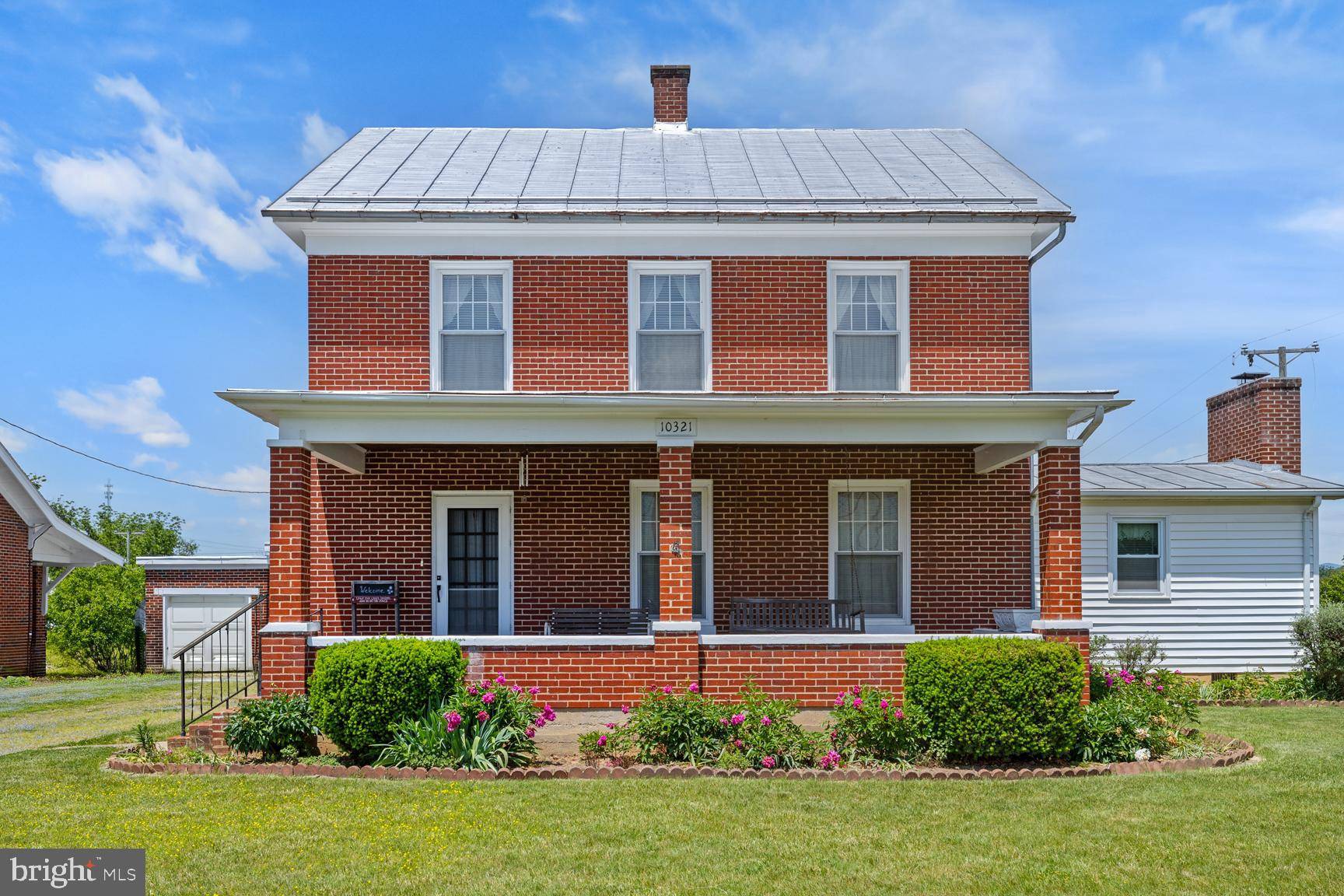 Mount Jackson, VA 22842,10321 OLD VALLEY PIKE