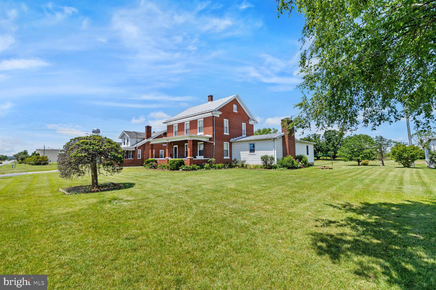 Mount Jackson, VA 22842,10321 OLD VALLEY PIKE