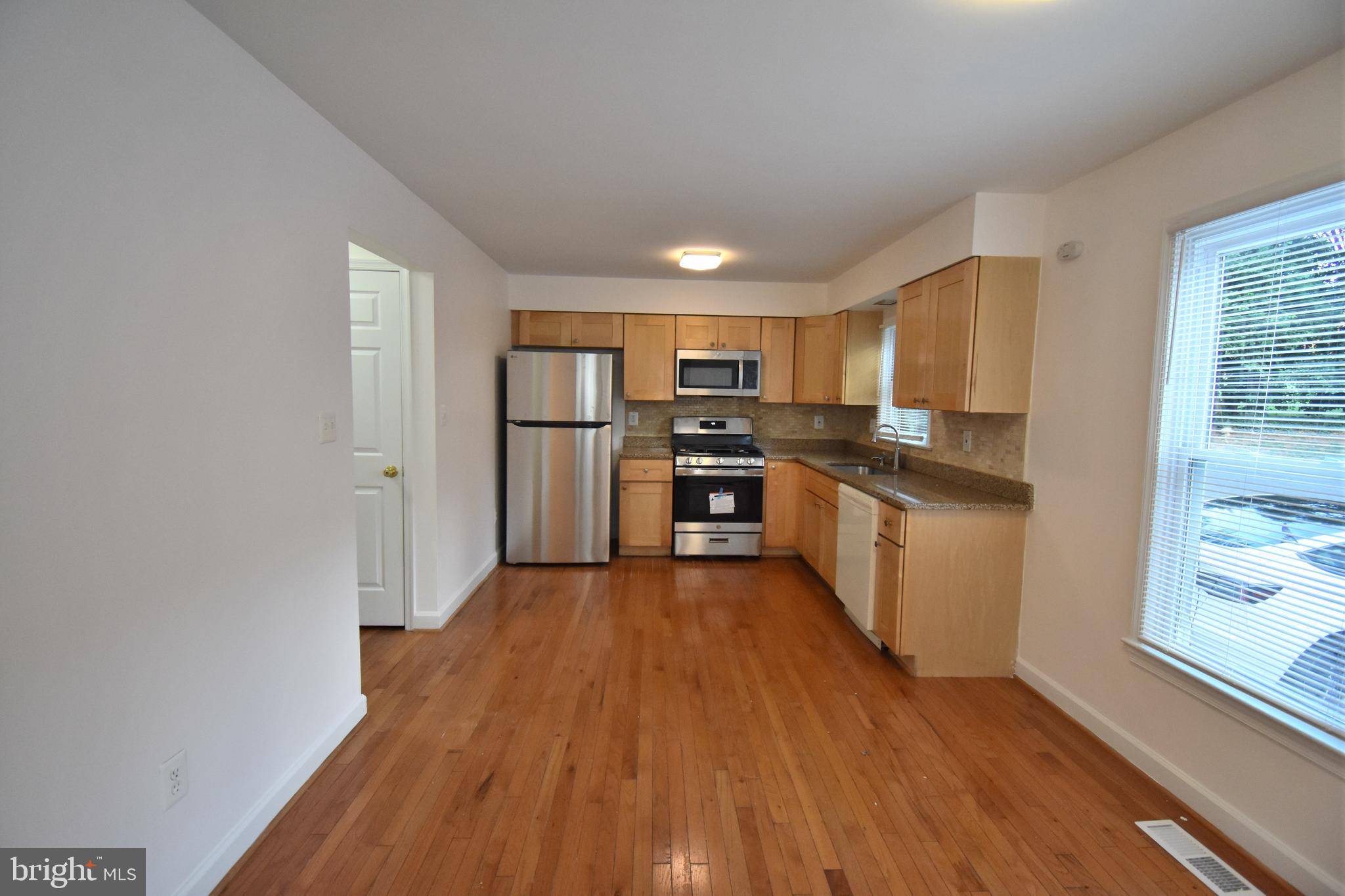 Gaithersburg, MD 20877,220 LEE ST