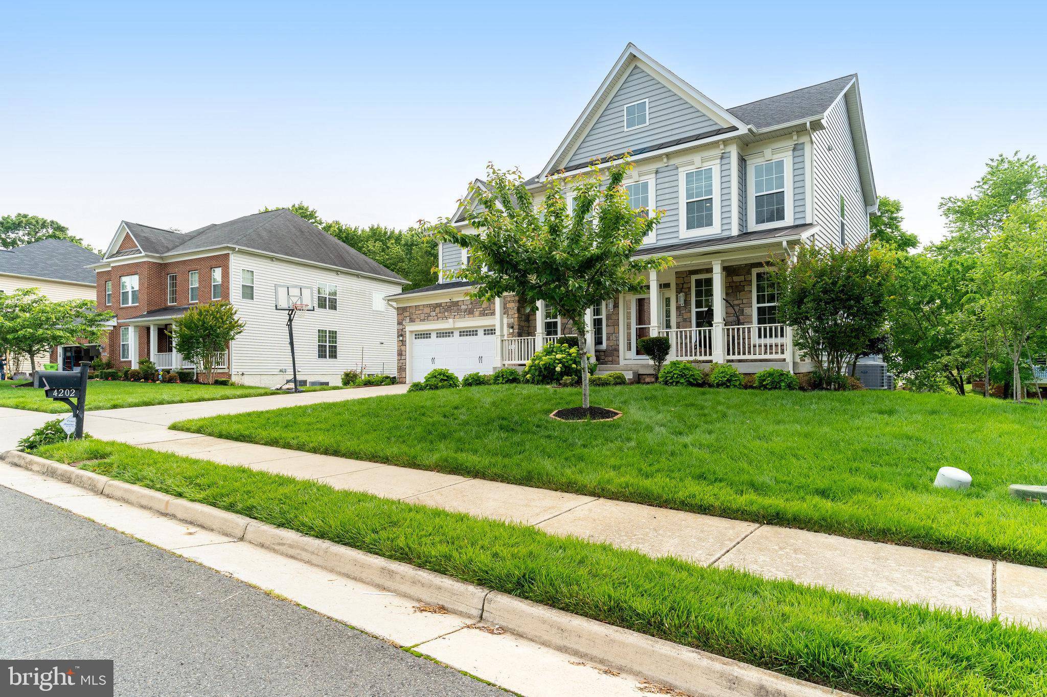 Chantilly, VA 20151,4202 KENNA CT
