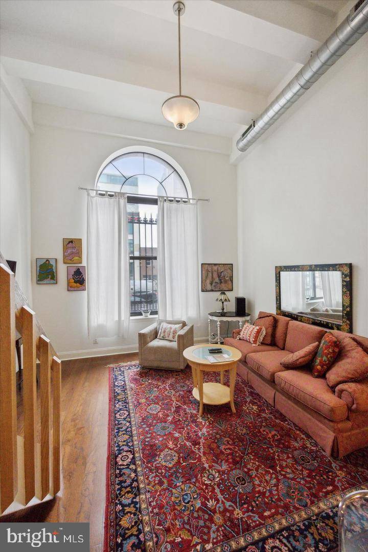Philadelphia, PA 19146,1100 S BROAD ST #106A