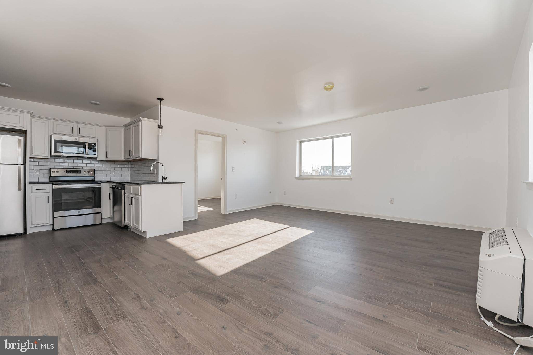 Philadelphia, PA 19128,6649 RIDGE AVE #A305