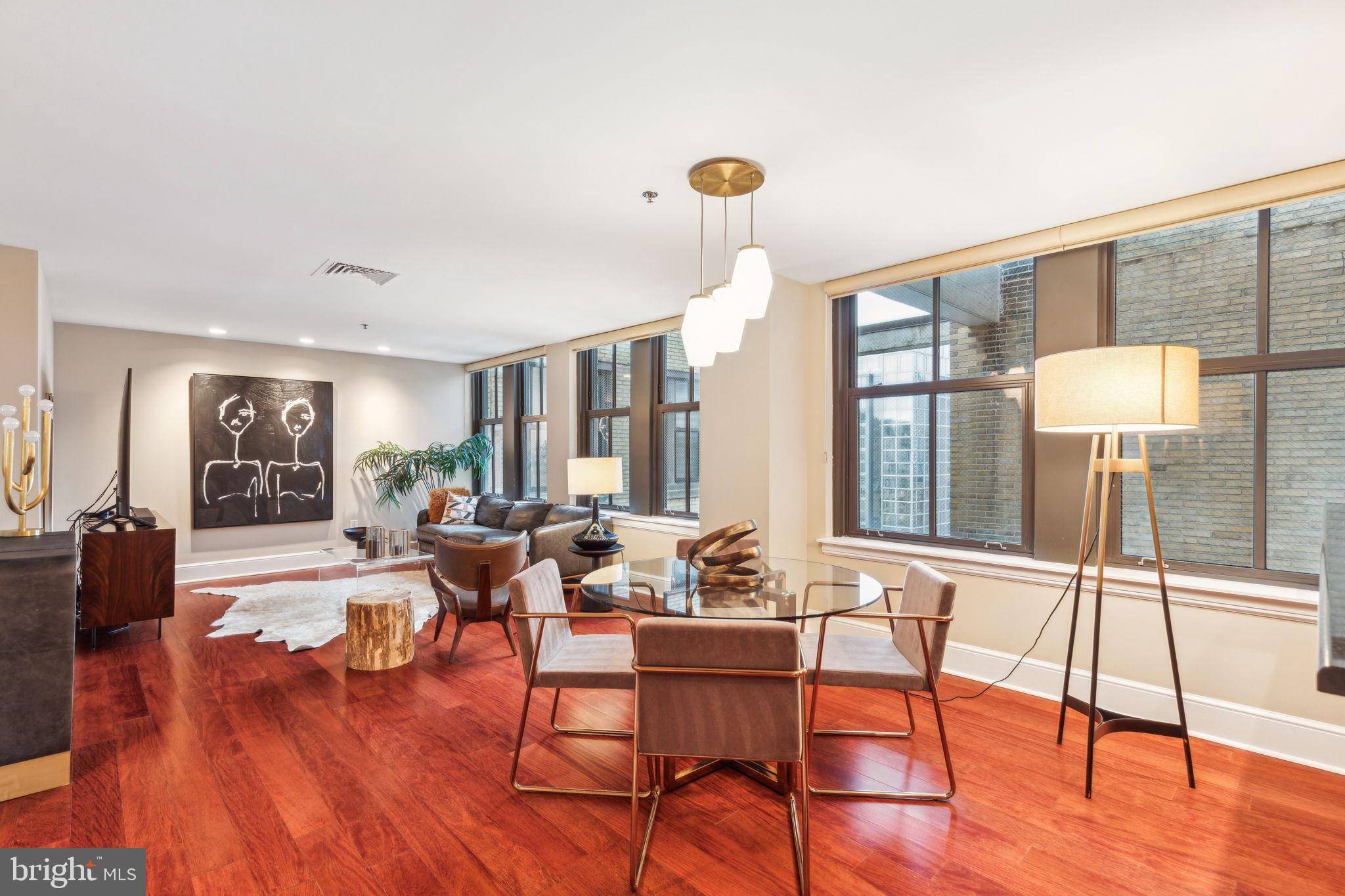 Philadelphia, PA 19102,1500 CHESTNUT ST #20K