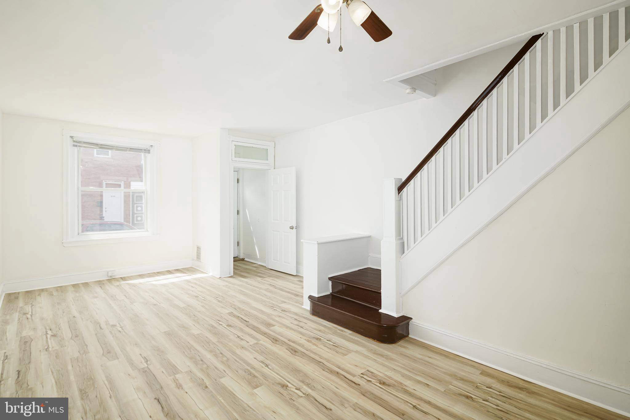 Philadelphia, PA 19140,635 W RUSSELL ST