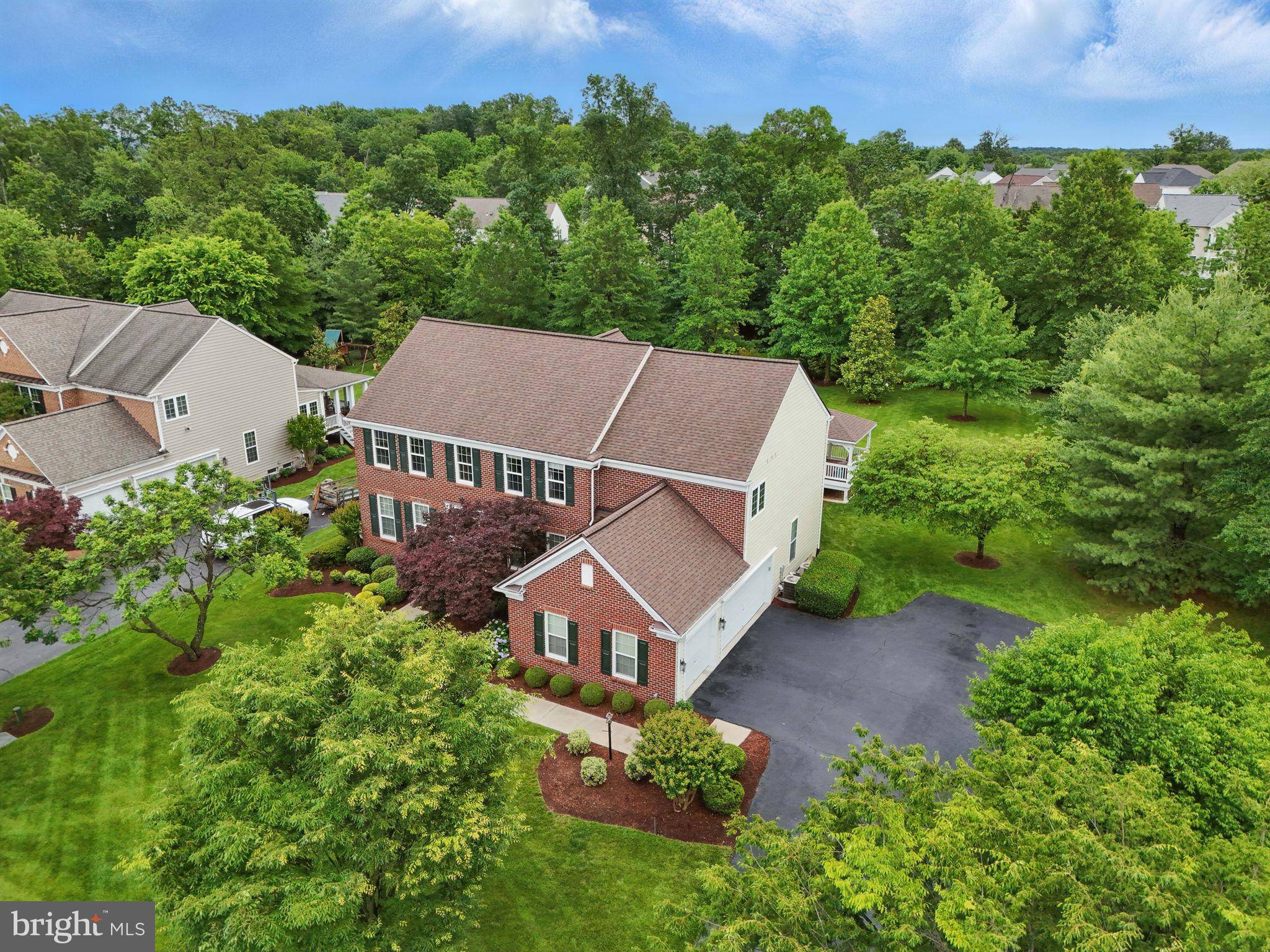 Chantilly, VA 20152,43753 CHURCHILL GLEN DR