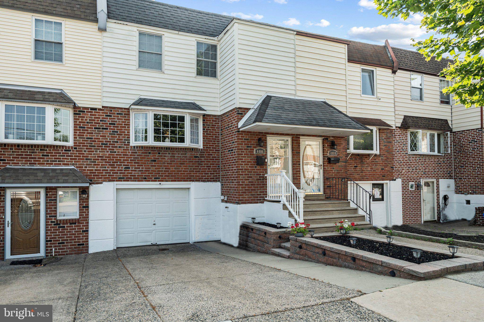 Philadelphia, PA 19154,4406 CROSLAND RD