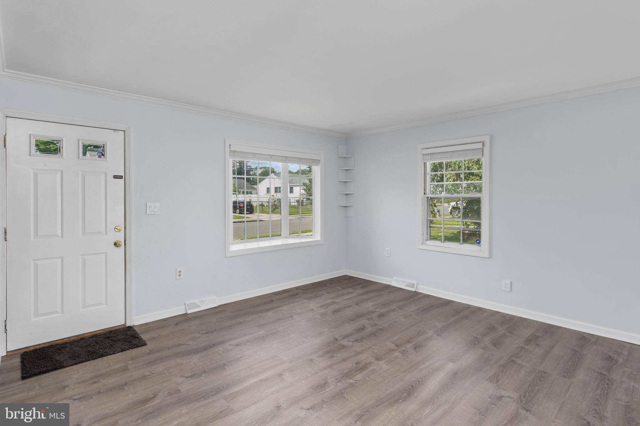 Hamilton, NJ 08620,44 MAE DR