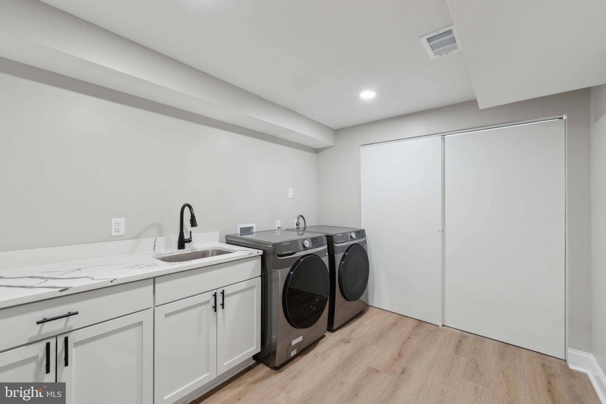Woodbridge, VA 22193,3521 FORESTDALE AVE