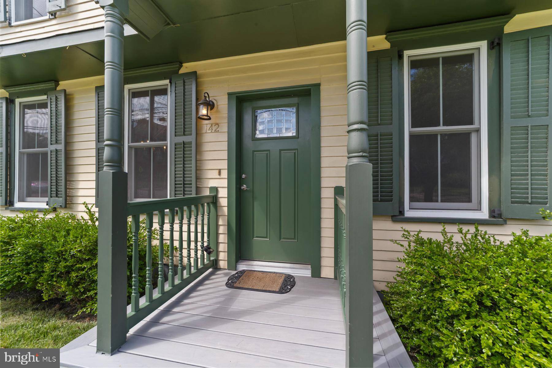 Rocky Hill, NJ 08553,142 WASHINGTON ST