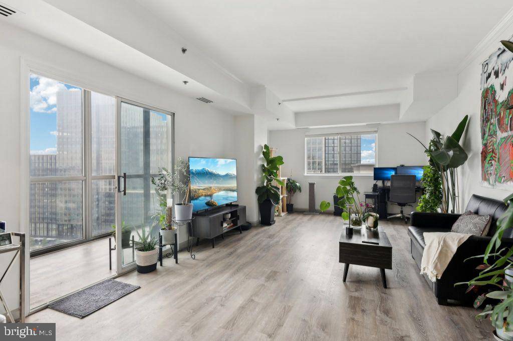 Arlington, VA 22202,1211 S EADS ST #1701