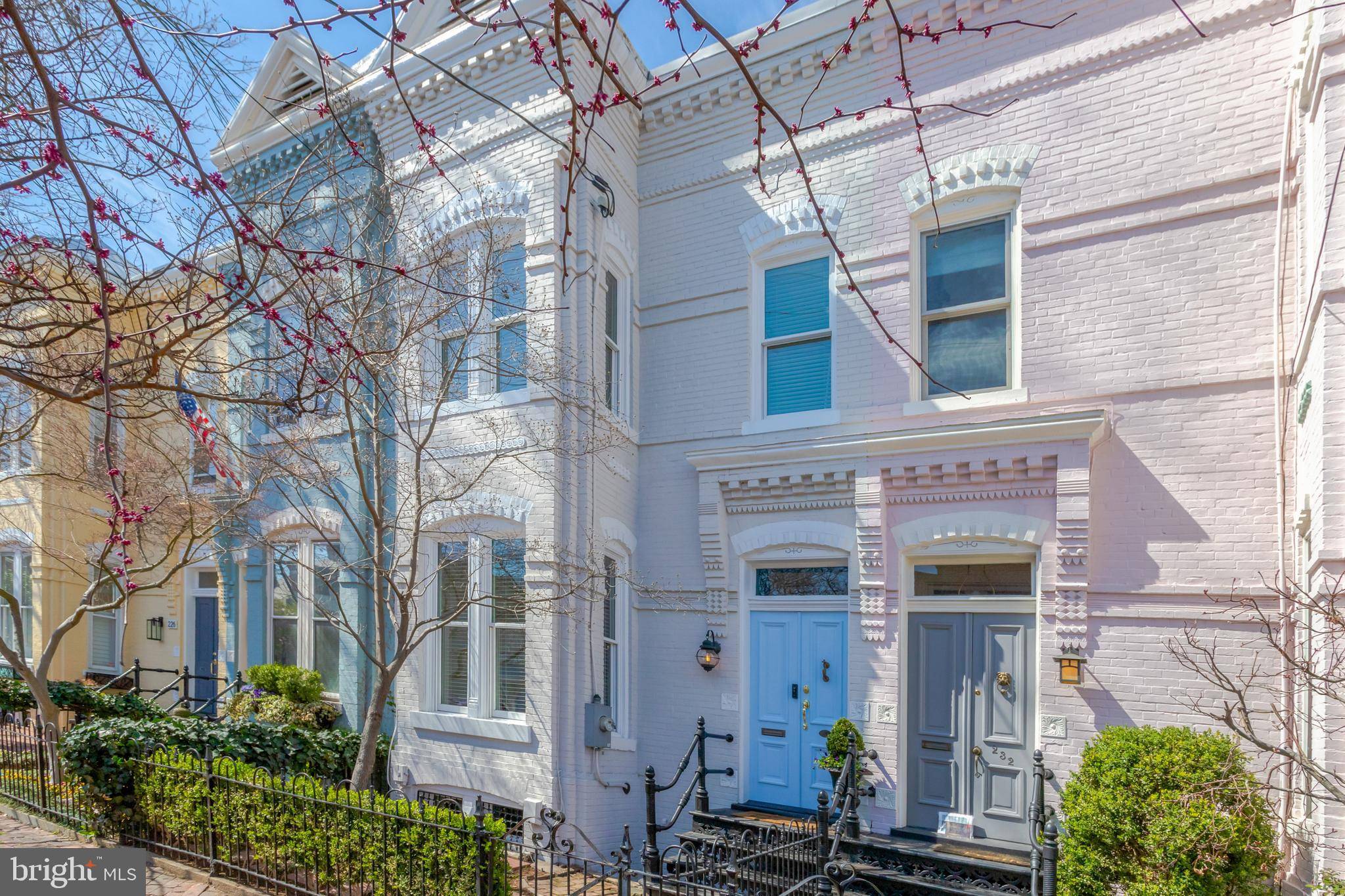 Alexandria, VA 22314,230 N SAINT ASAPH ST