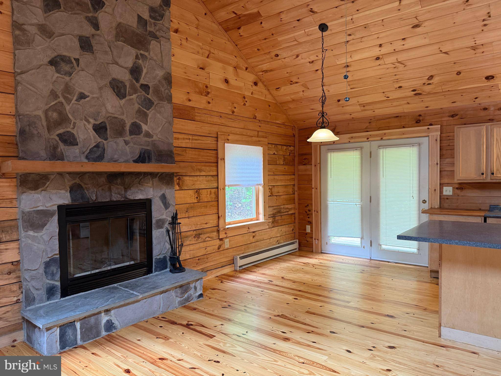 Fort Valley, VA 22652,158 GREEN MOUNTAIN LN