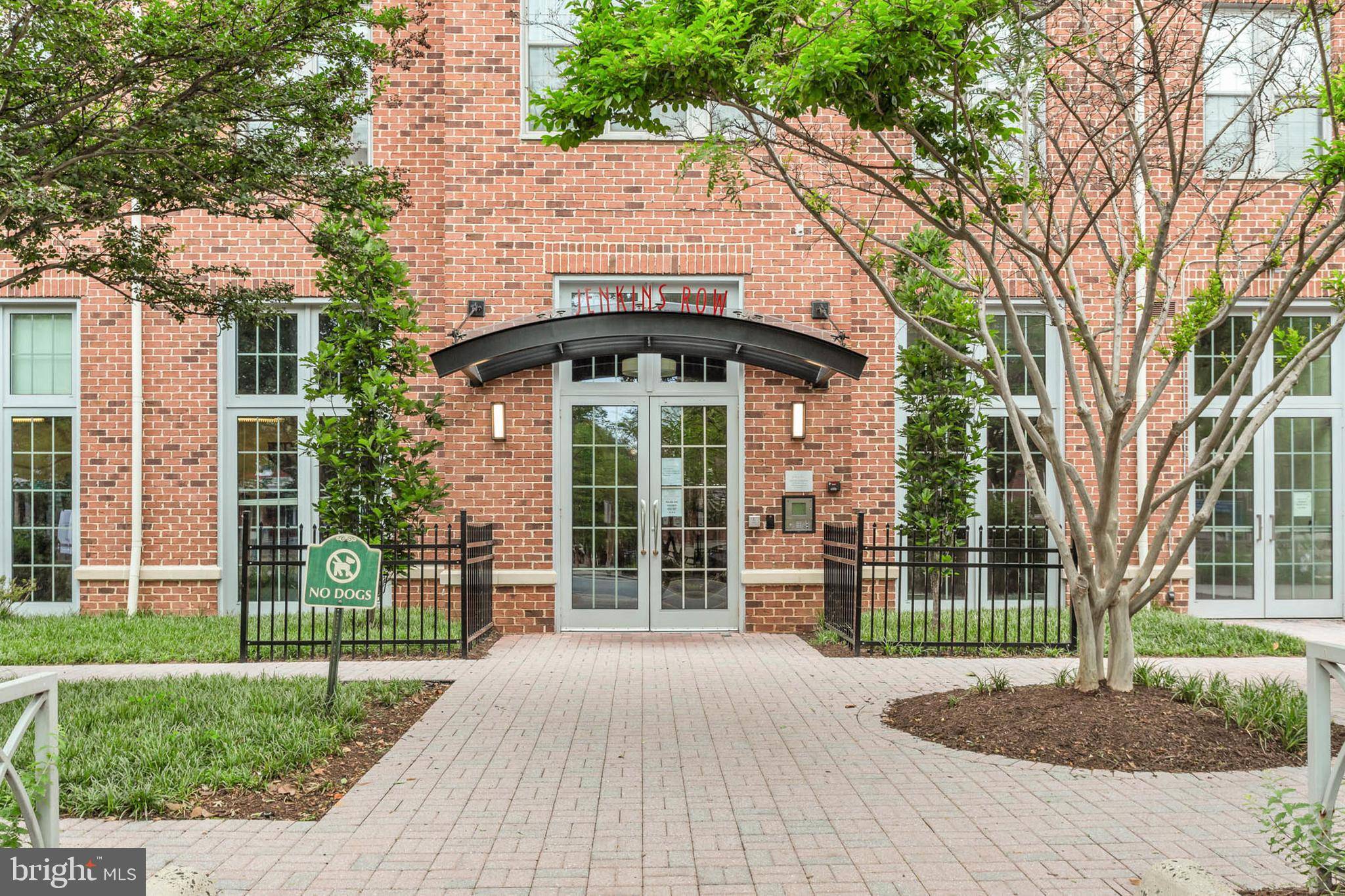 Washington, DC 20003,1391 PENNSYLVANIA AVE SE #348