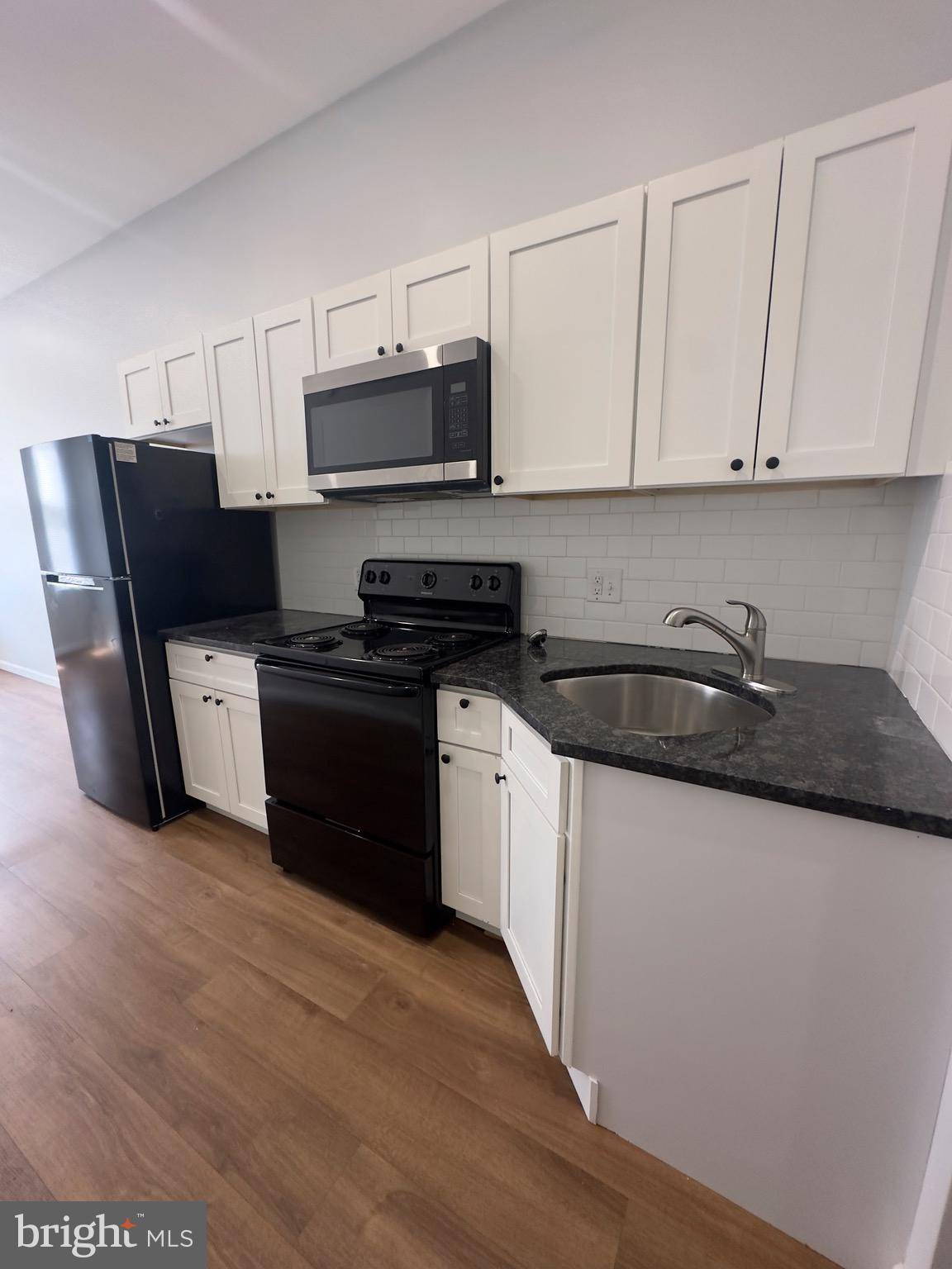 Philadelphia, PA 19133,1211 W CAMBRIA ST