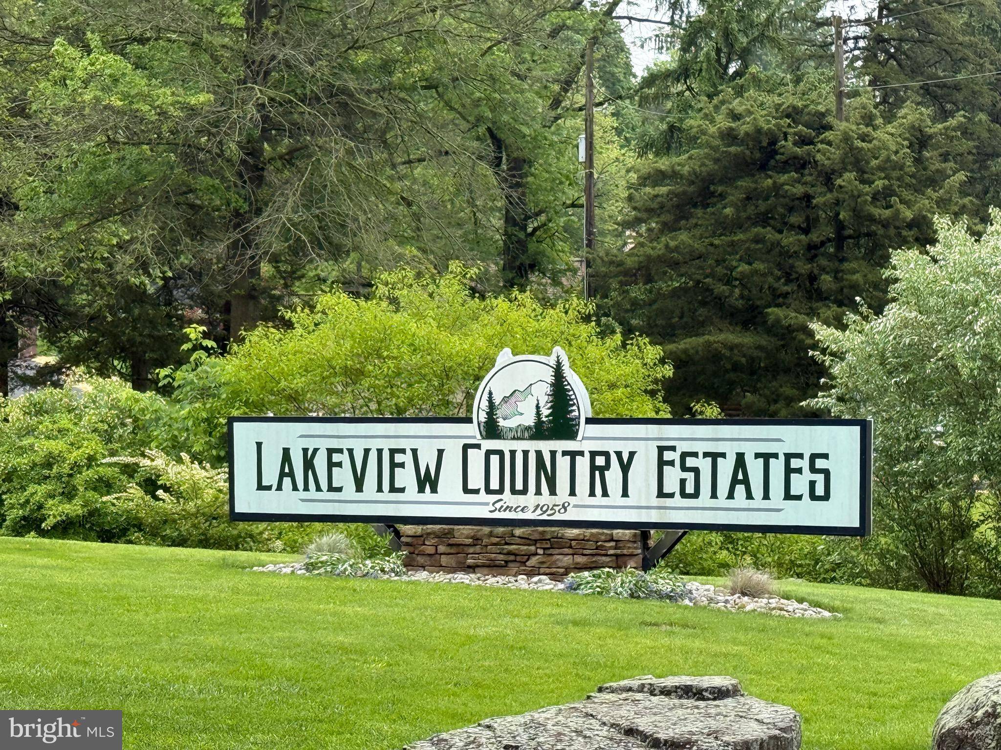 Elizabethtown, PA 17022,25 RAINBOW CIR