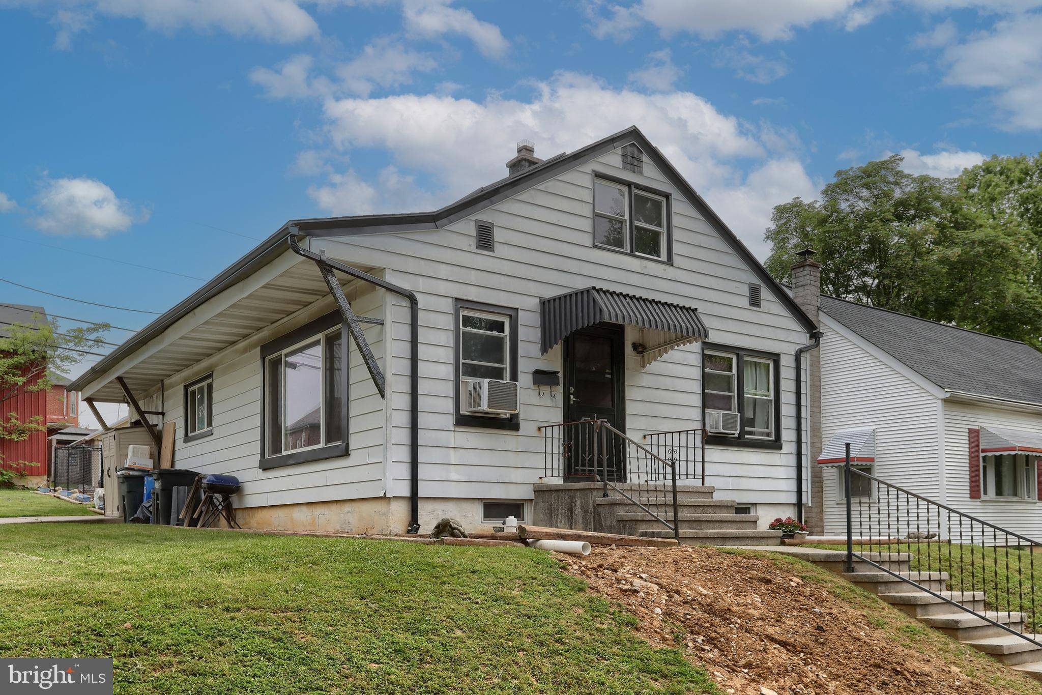 Cleona, PA 17042,1 E CHESTNUT ST