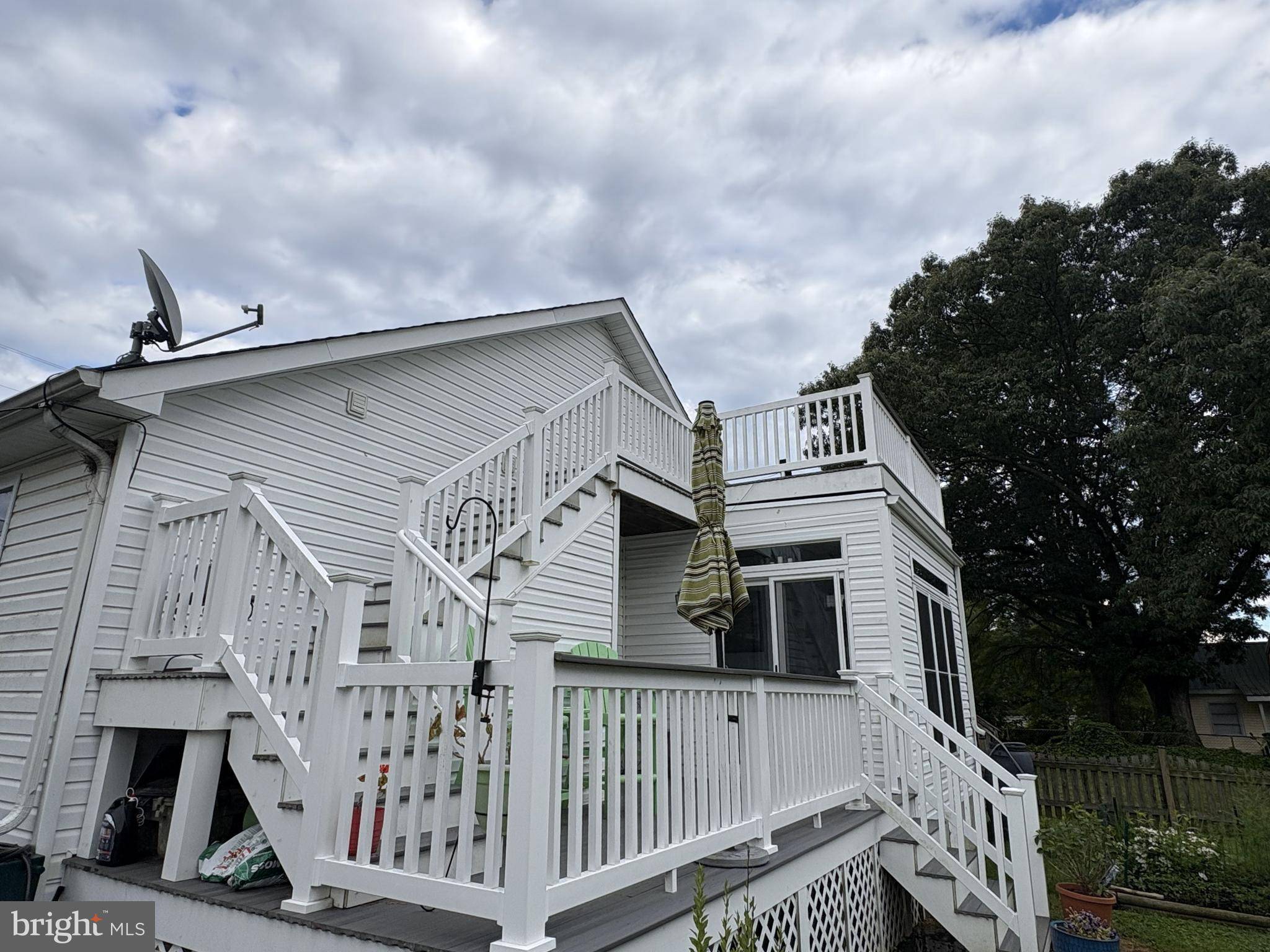 Colonial Beach, VA 22443,527 MONROE BAY AVE