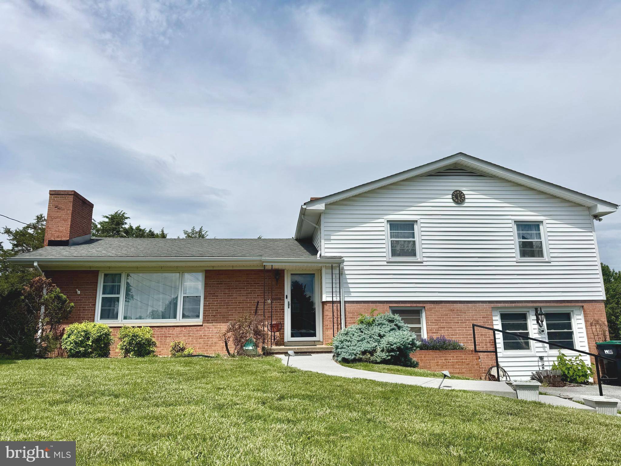Strasburg, VA 22657,817 LAURIE DR