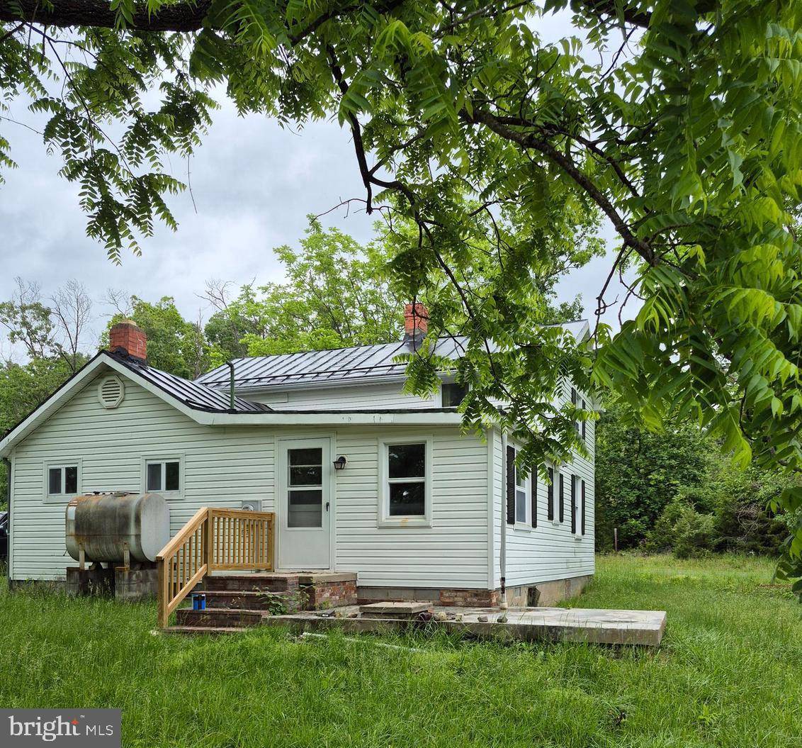 New Market, VA 22844,1106 MORELAND GAP RD