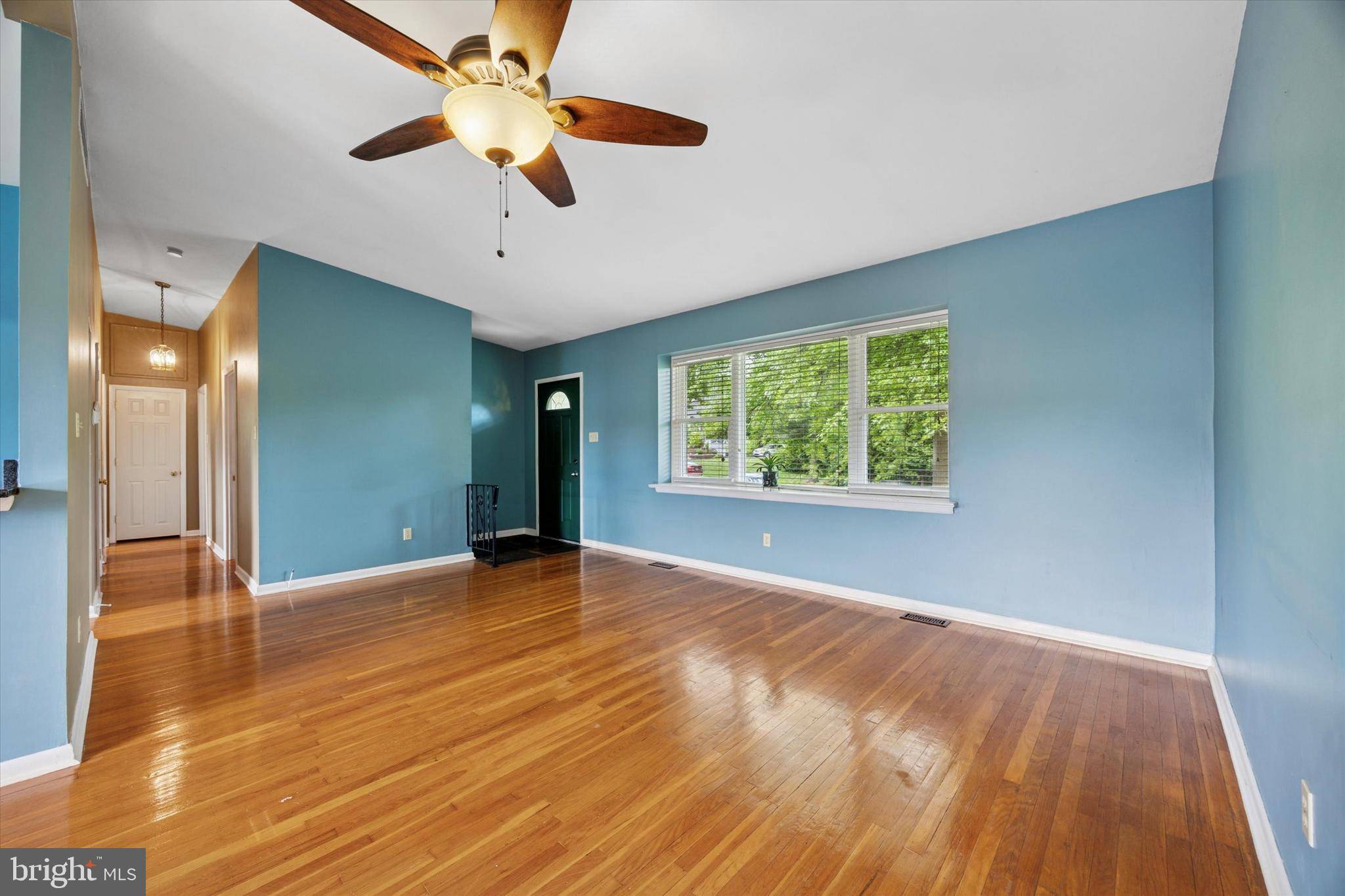 Chalfont, PA 18914,103 DOLLY LN