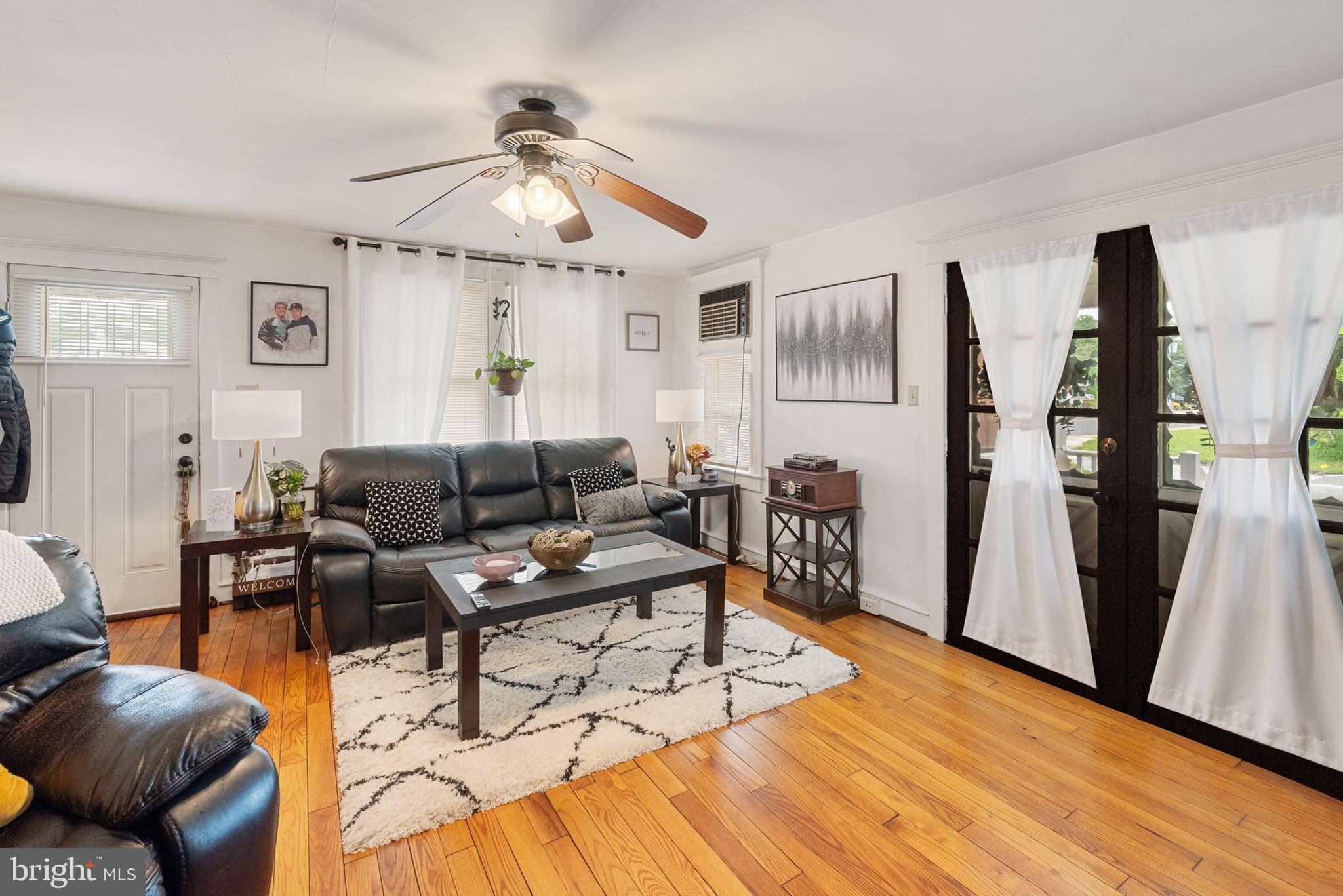 Millville, NJ 08332,701 MAIN ST W W