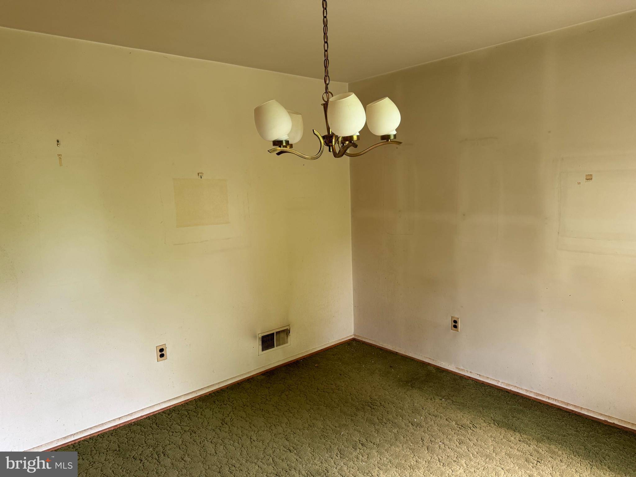 Bethesda, MD 20817,6425 EARLHAM DR
