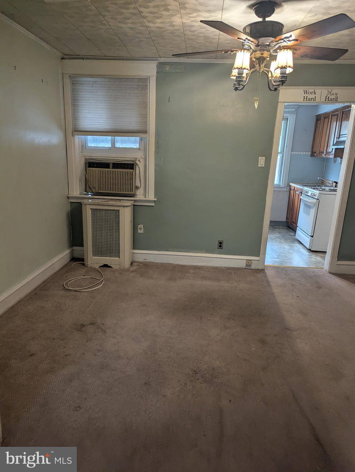 Upper Darby, PA 19082,445 MILLBANK RD