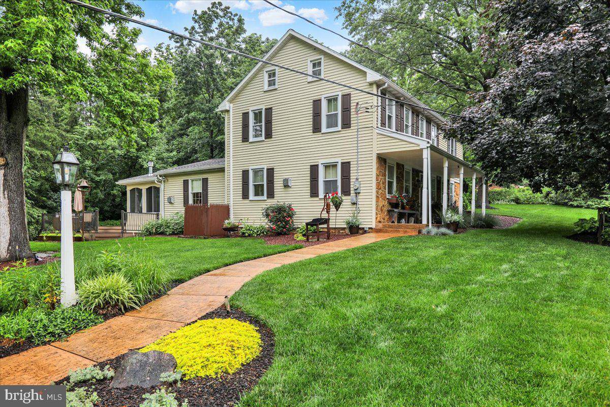 Manheim, PA 17545,2464 MOUNTAIN RD