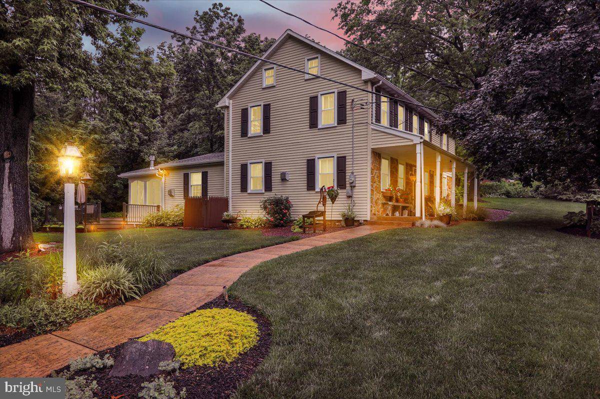 Manheim, PA 17545,2464 MOUNTAIN RD