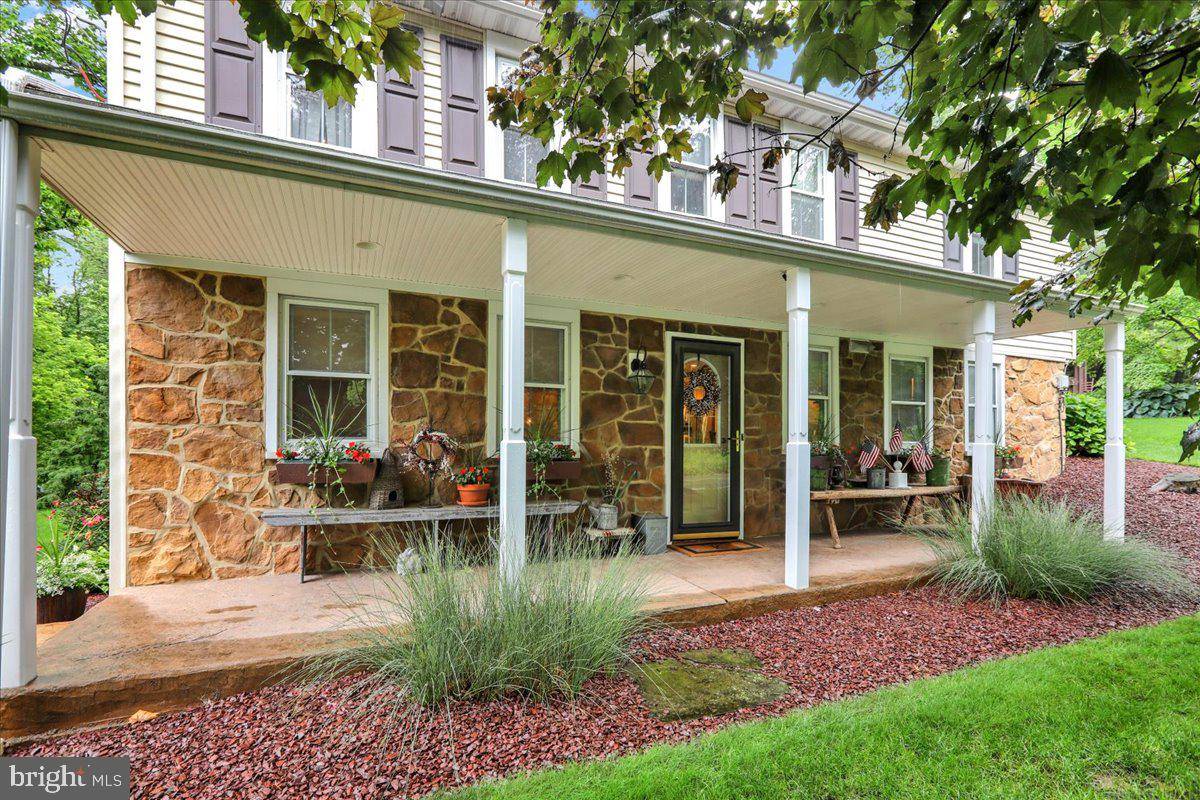 Manheim, PA 17545,2464 MOUNTAIN RD