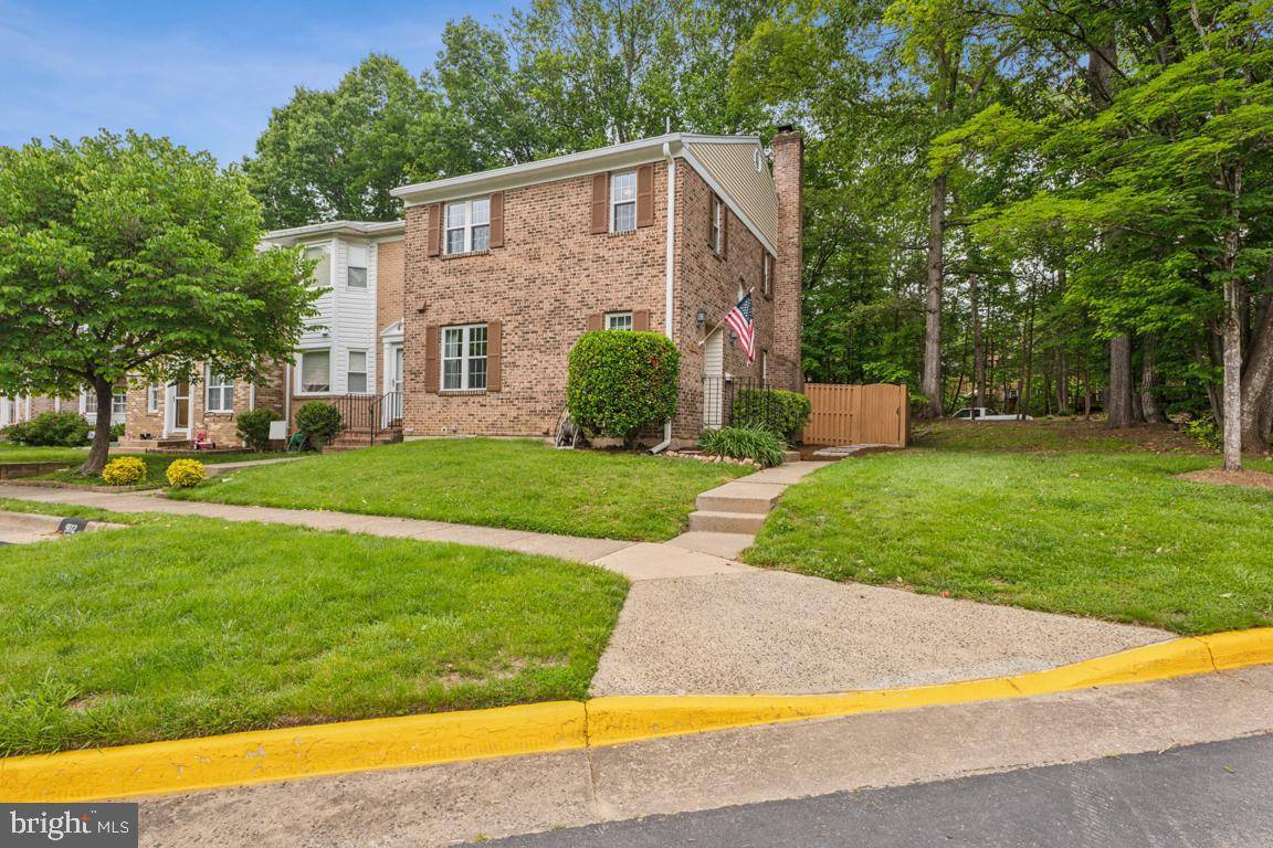 Springfield, VA 22153,9112 GALBRETH CT