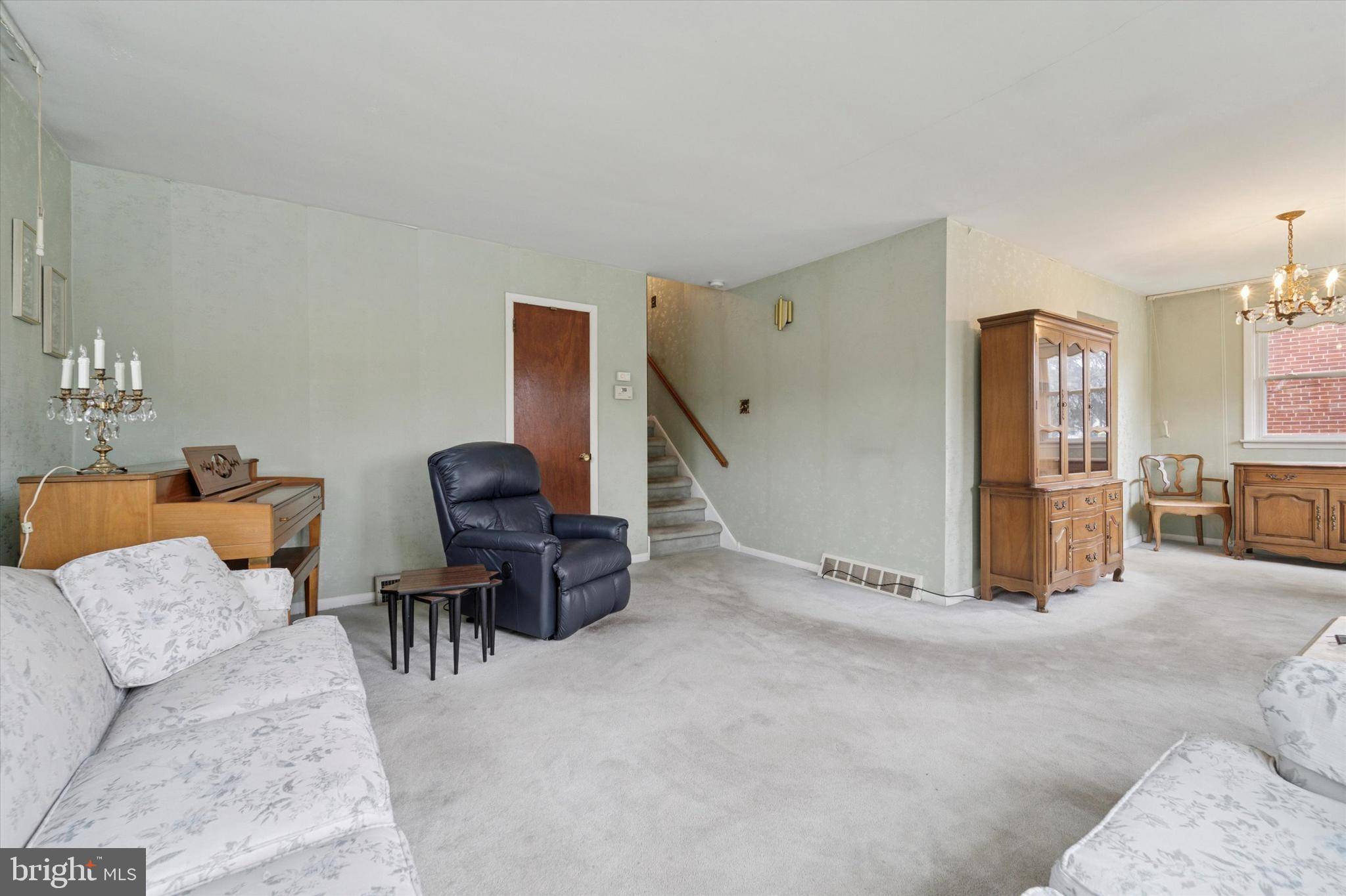 Secane, PA 19018,2904 ARMSTRONG AVE