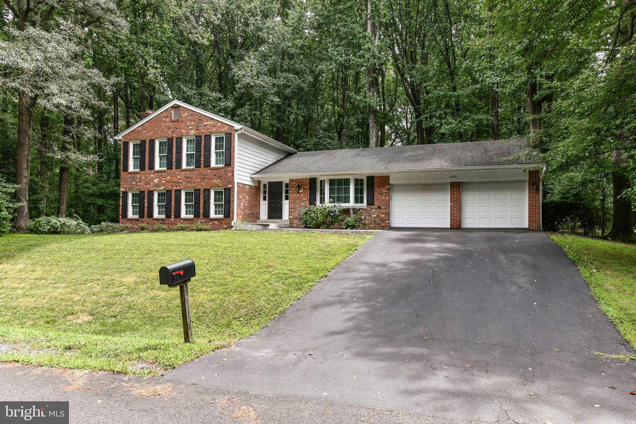 Herndon, VA 20171,12231 WESTWOOD HILLS DR