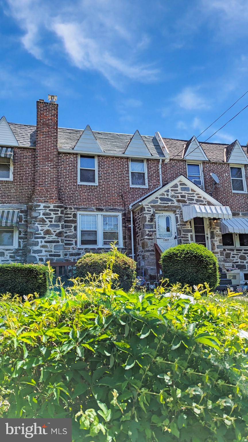 Crum Lynne, PA 19022,1227 EDDYSTONE AVE