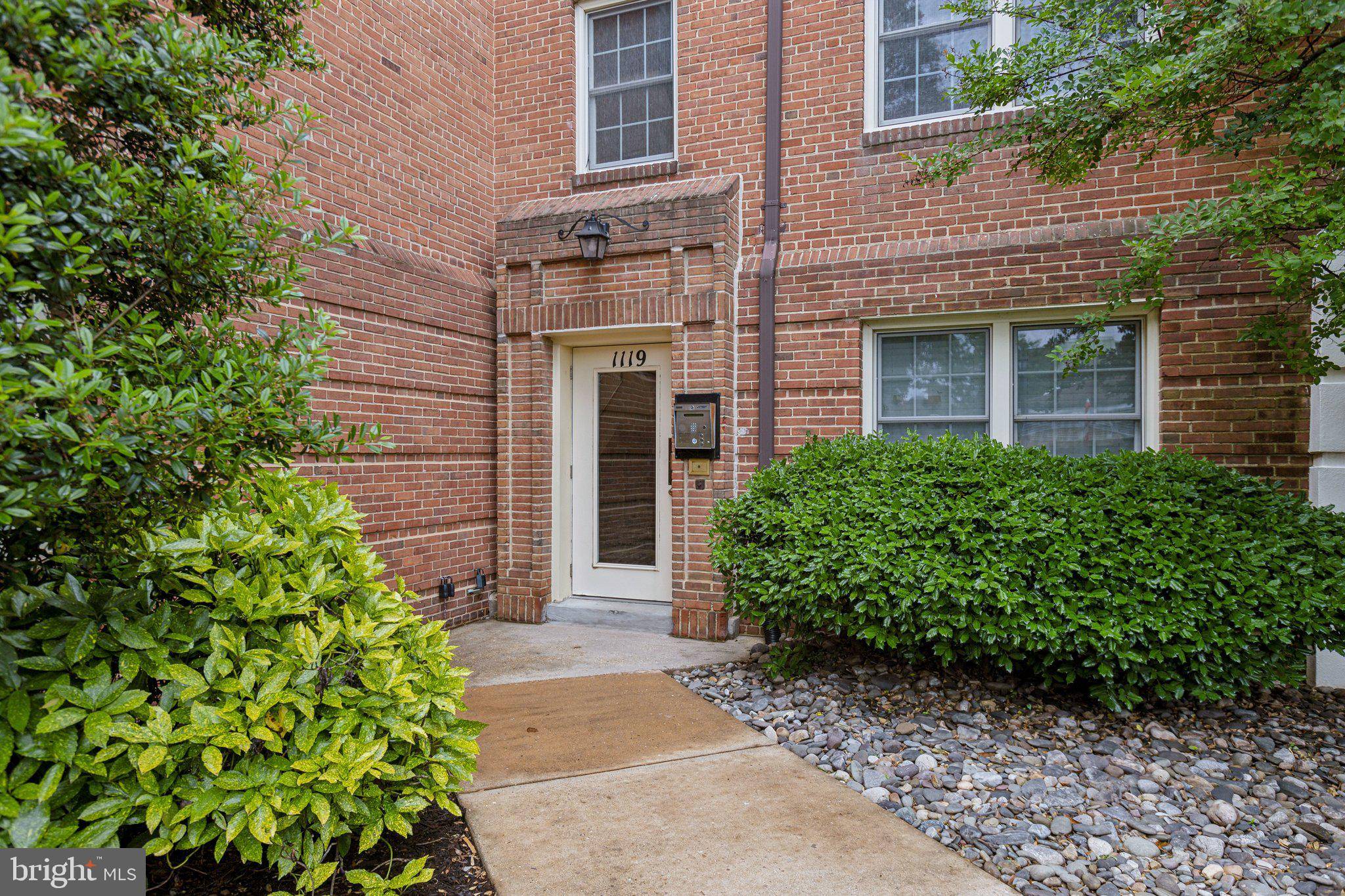 Alexandria, VA 22314,1119 N PITT ST #2C