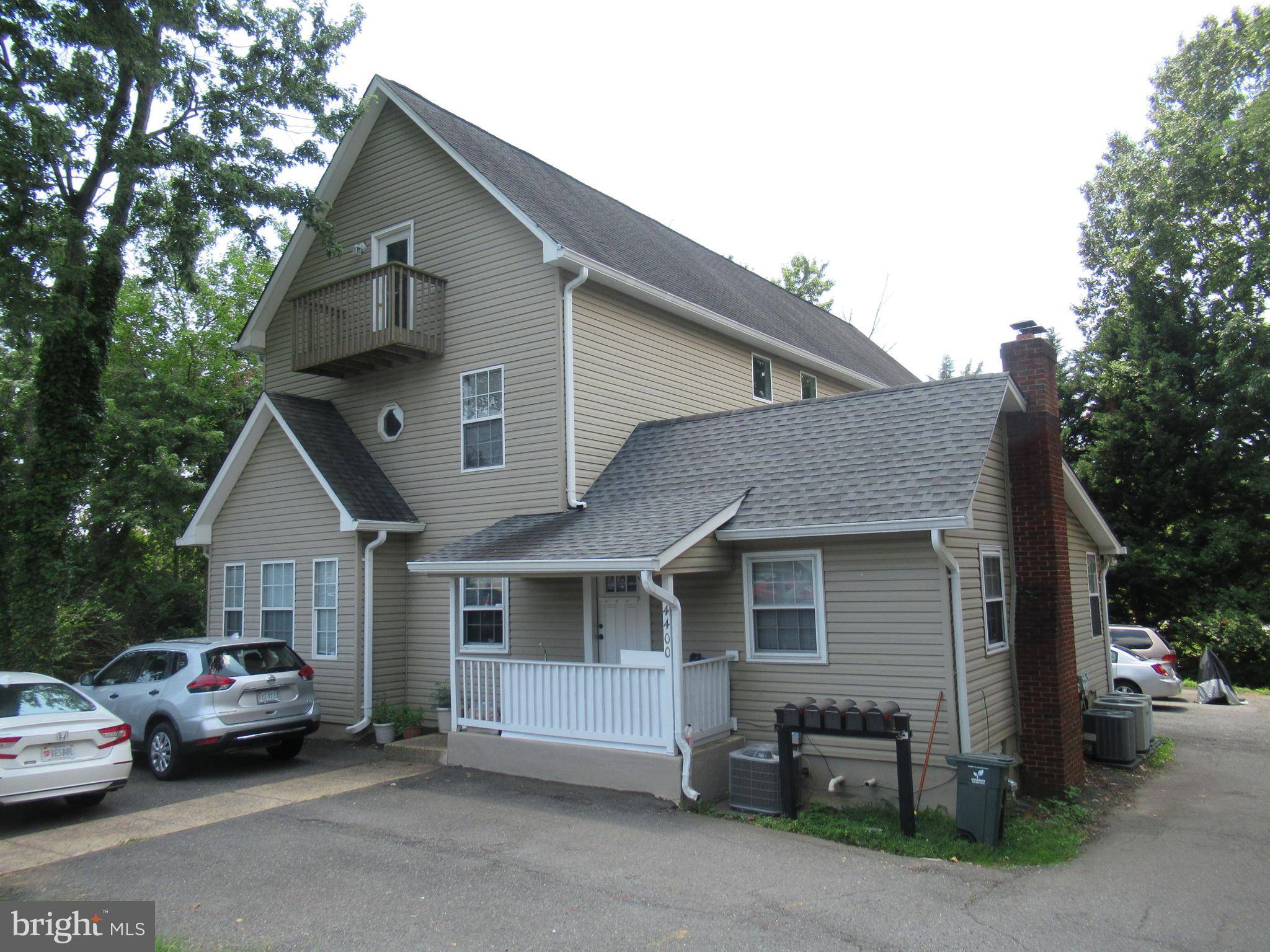 Arlington, VA 22204,4400 S FOUR MILE RUN DR #3
