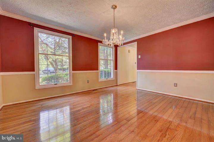 Herndon, VA 20171,12246 WESTWOOD HILLS DR