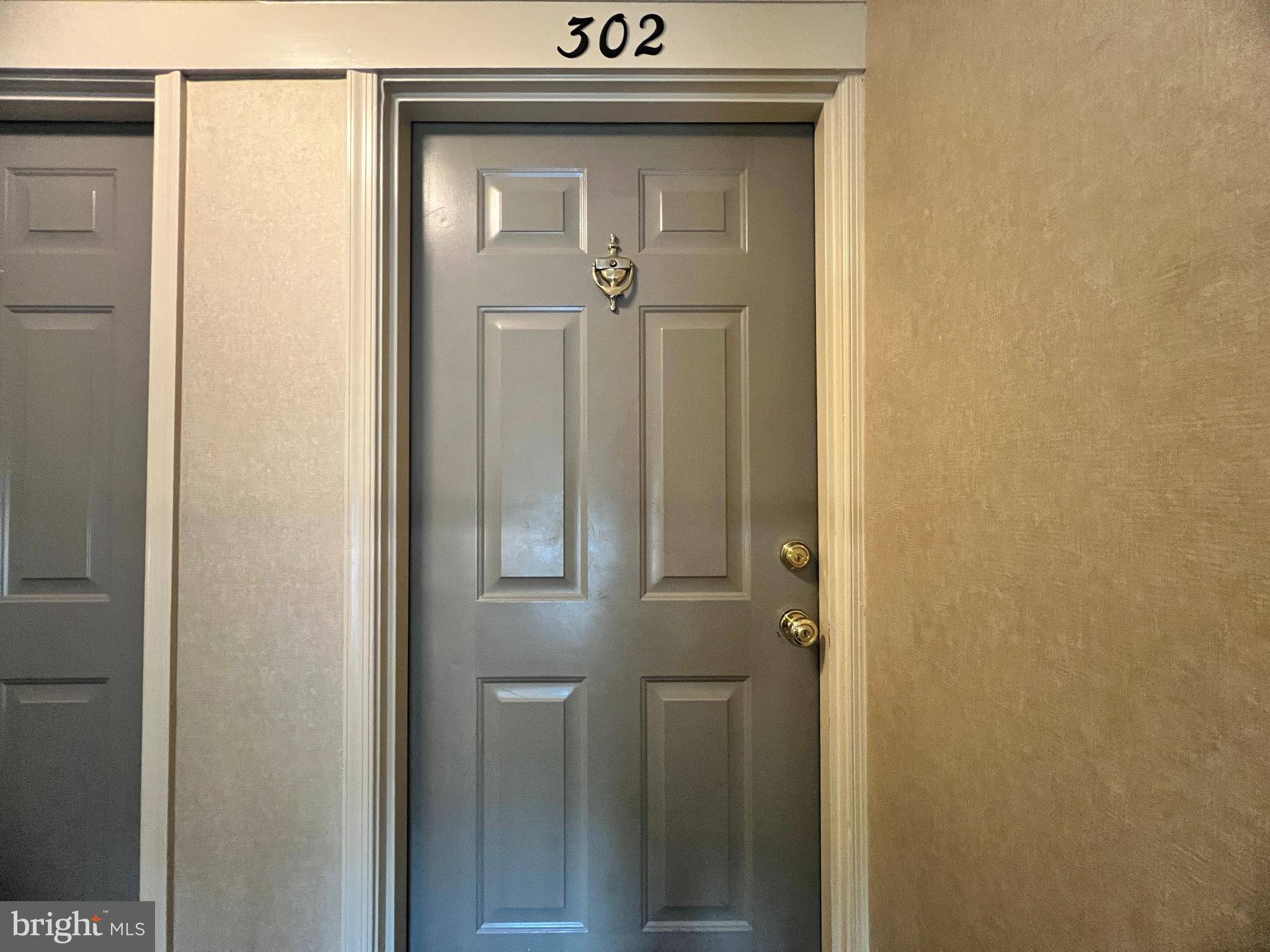 Fairfax, VA 22033,12106 GREENWAY CT #302