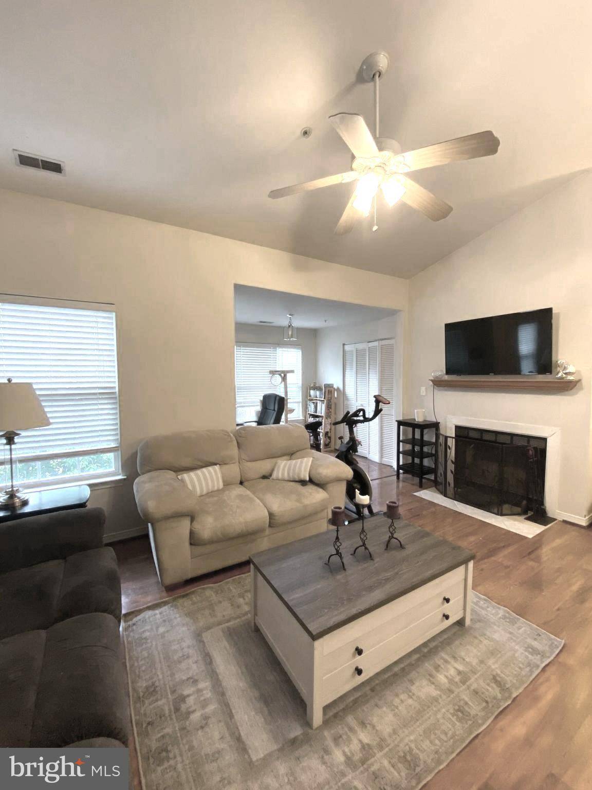 Odenton, MD 21113,600 MOONGLOW RD #302