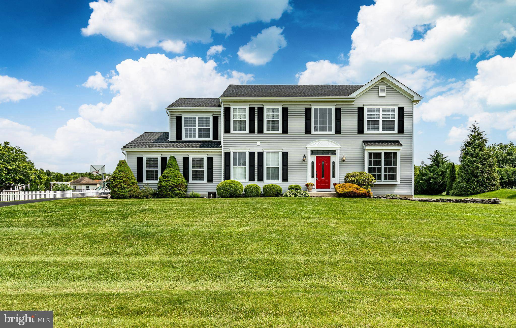 Leesburg, VA 20176,43268 HEAVENLY CIR