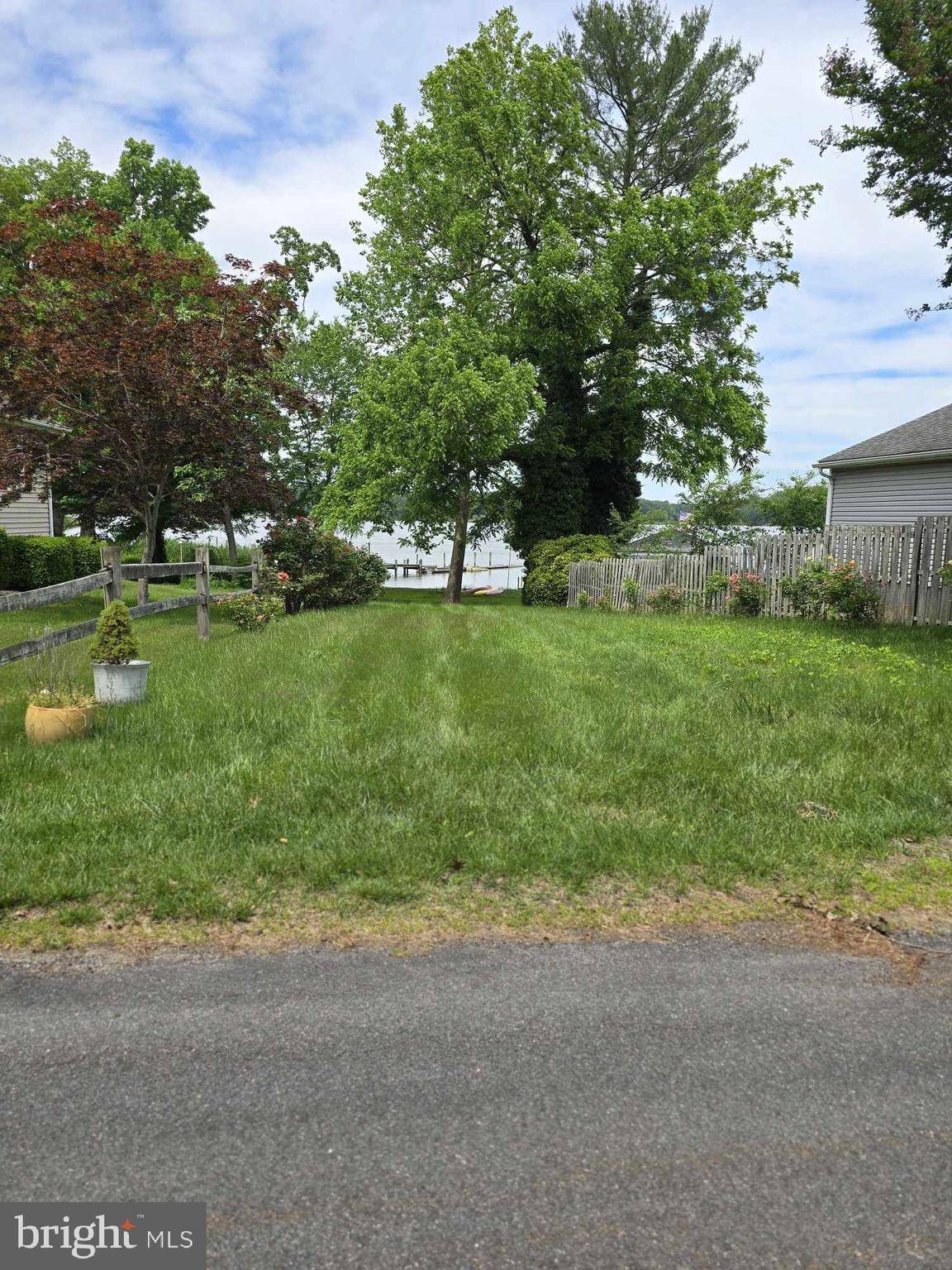 Earleville, MD 21919,24 FERRY POINT LN