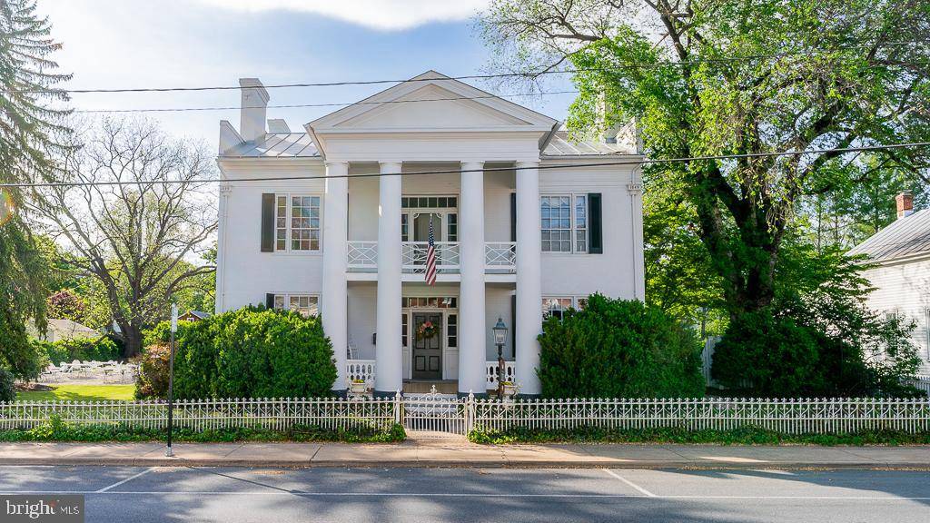 Bridgewater, VA 22812,111 S MAIN ST