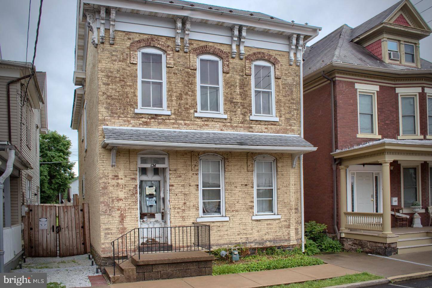 Sunbury, PA 17801,124 4TH ST S